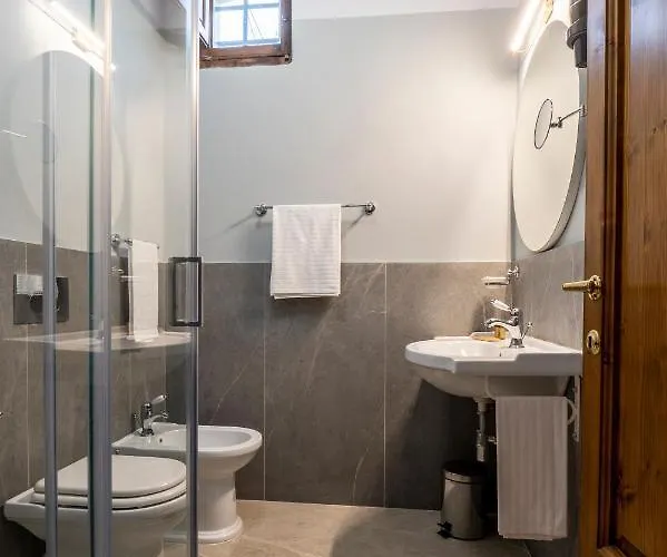 Hotel Maya Cascina (Pisa)