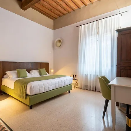 Maya Hotel Cascina
