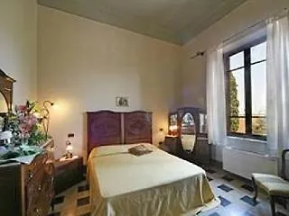 Maya Hotel 3*