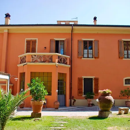 Hotel Maya Cascina