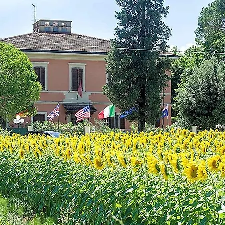 Maya 3* Cascina (Pisa)