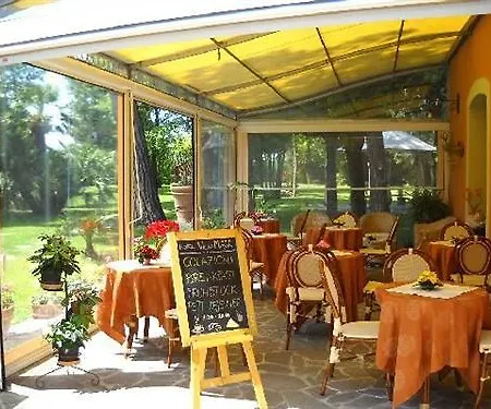Hotel Maya