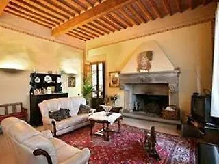 Maya 3* Cascina