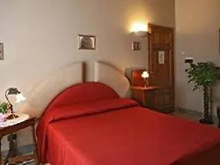 Maya Hotel 3*