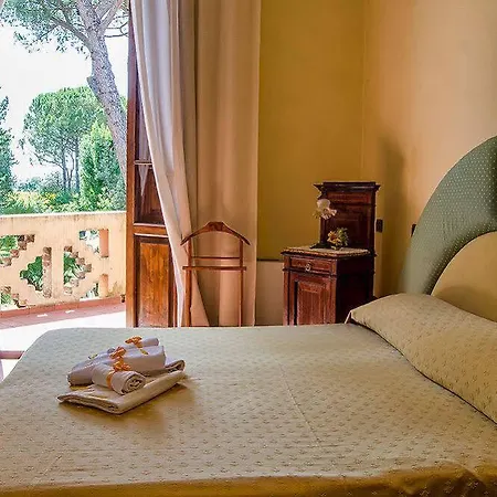 Hotel Maya Cascina