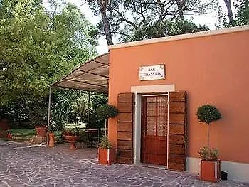Hotell Maya Cascina